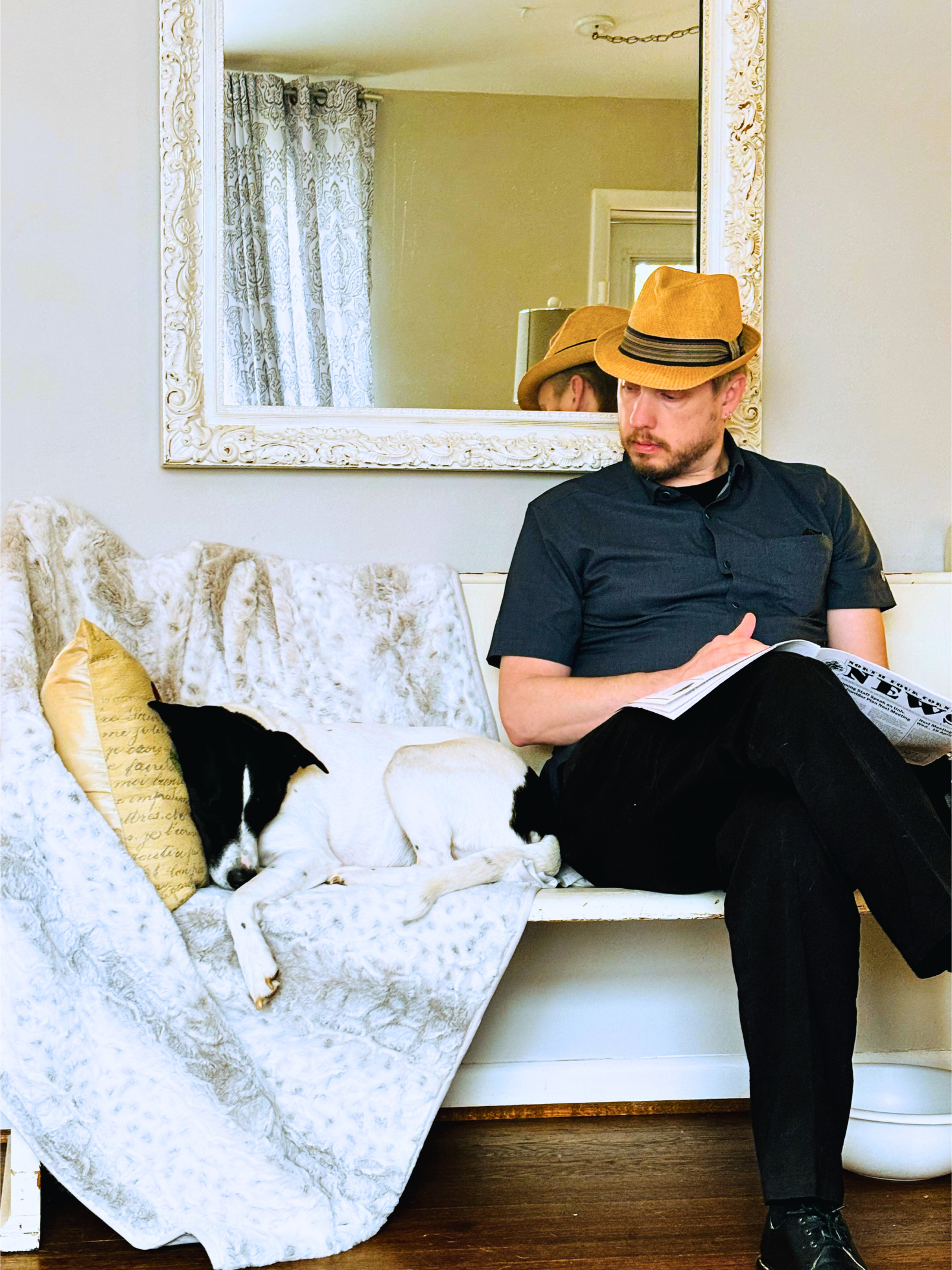 Jeremy Birch reading with Frankie